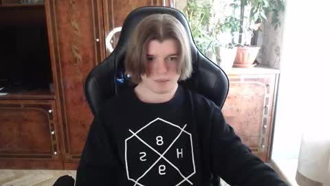 Max online show from 02-05-26, 11:04