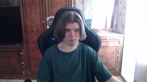 Max online show from 02-17-26, 09:28