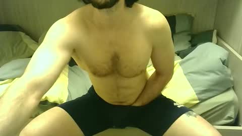 Snapshot of maxsperman1 chatting on 09-19-25, 07:58 MaxSperman online show from 09-19-25, 07:58