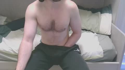 Snapshot of maxsperman1 chatting on 11-27-25, 09:22 MaxSperman online show from 11-27-25, 09:22