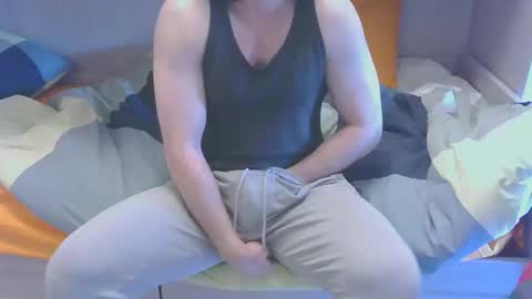 Snapshot of maxsperman1 chatting on 12-21-25, 01:40 MaxSperman online show from 12-21-25, 01:40