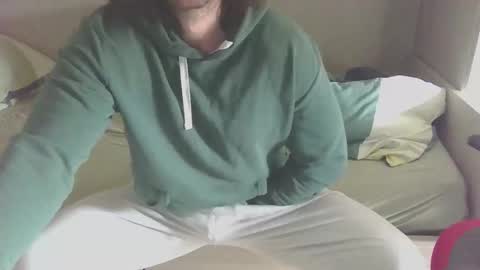 Snapshot of maxsperman1 chatting on 02-12-26, 01:17 MaxSperman online show from 02-12-26, 01:17