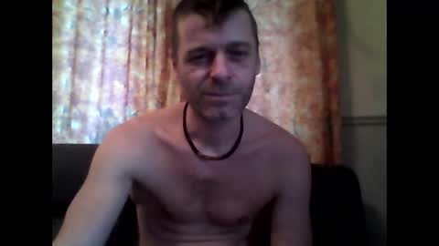 Snapshot of maxthewolf chatting on 11-24-25, 08:08 MaxTheWolf online show from 11-24-25, 08:08
