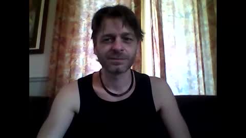 Snapshot of maxthewolf chatting on 05-17-26, 10:28 MaxTheWolf online show from 05-17-26, 10:28