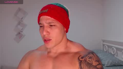 Max online show from 12-18-25, 07:47