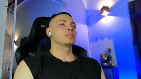 MAX online show from 07-01-26, 11:26