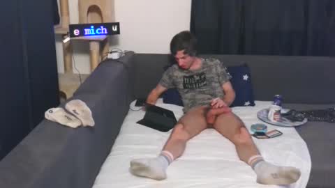 Max Wilde online show from 04-08-26, 06:52