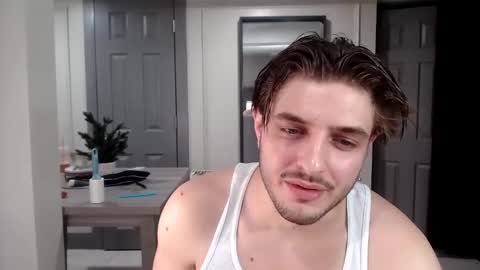 Snapshot of maxx2fun chatting on 09-10-25, 02:44 maxx2fun online show from 09-10-25, 02:44