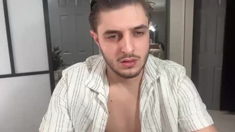 Snapshot of maxx2fun chatting on 11-13-25, 04:11 maxx2fun online show from 11-13-25, 04:11