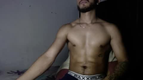 Snapshot of maxximus_10 chatting on 01-03-25, 09:25 maxximus_10 online show from 01-03-25, 09:25