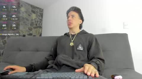 Snapshot of maxxx_bigcock chatting on 07-02-26, 02:33 Max online show from 07-02-26, 02:33