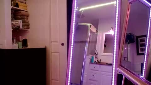 Maxxxbates online show from 11-29-25, 02:47