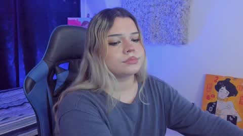 Snapshot of maxxxine_ chatting on 12-07-24, 08:22 Maxine Minx online show from 12-07-24, 08:22