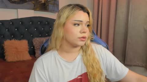 Snapshot of maxxxine_ chatting on 02-28-25, 09:47 Maxine Minx online show from 02-28-25, 09:47