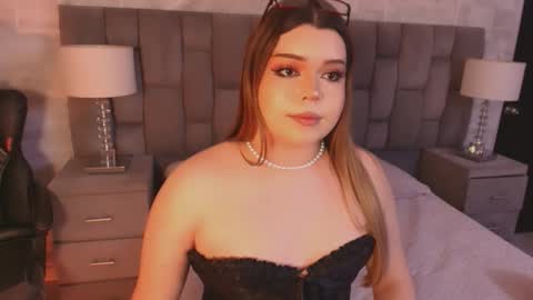 Snapshot of maxxxine_ chatting on 11-08-25, 09:42 Maxine Minx online show from 11-08-25, 09:42