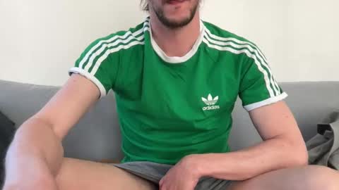 MaxXxurbate online show from 04-06-26, 01:12