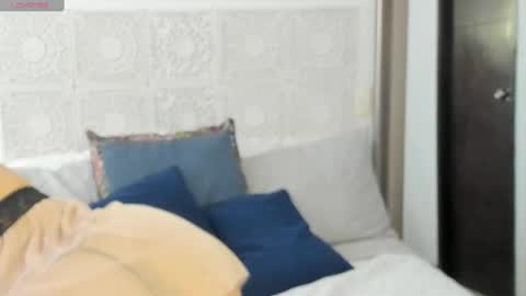 Snapshot of maxzy_star chatting on 02-11-25, 07:48 Victoria online show from 02-11-25, 07:48