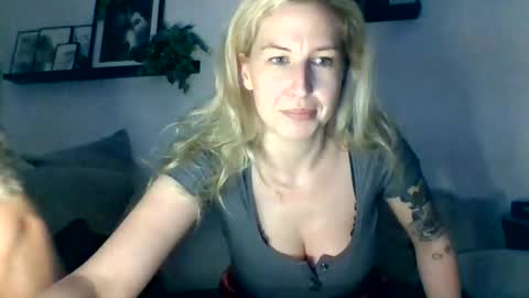 Snapshot of may4jay chatting on 07-01-26, 07:46 may4jay online show from 07-01-26, 07:46