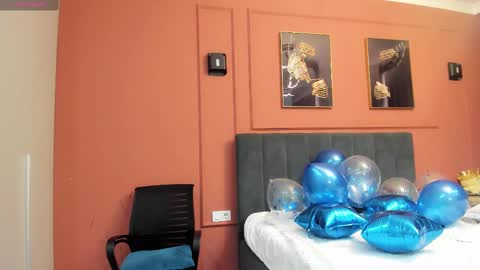 Snapshot of may_mia chatting on 03-11-25, 05:05 Mia online show from 03-11-25, 05:05