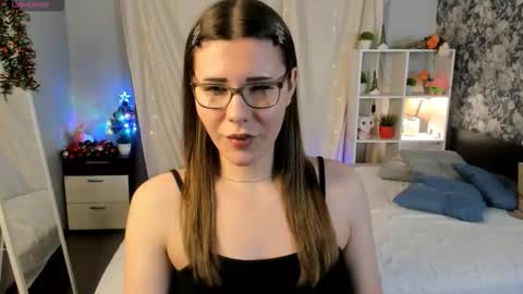 Leila online show from 02-05-26, 06:40