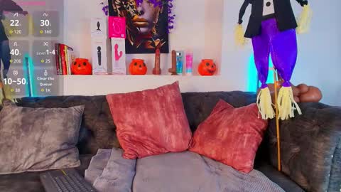 may_wood online show from 10-22-25, 11:43