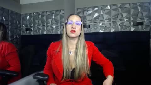 Maya online show from 10-05-25, 04:05