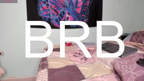 Snapshot of maya__fox chatting on 01-18-25, 03:31 OF mayitta19 online show from 01-18-25, 03:31