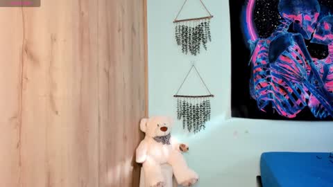 Snapshot of maya__fox chatting on 01-30-25, 09:14 OF mayitta19 online show from 01-30-25, 09:14