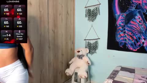 Snapshot of maya__fox chatting on 02-15-25, 10:10 OF mayitta19 online show from 02-15-25, 10:10