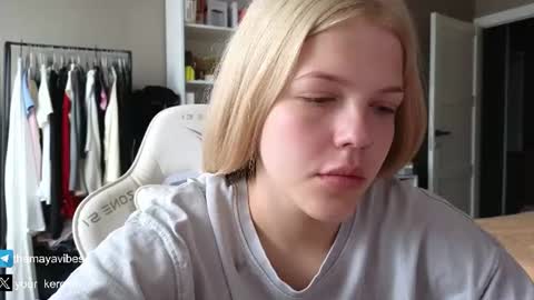 Snapshot of maya_blonde18 chatting on 07-05-26, 03:23 Maya online show from 07-05-26, 03:23