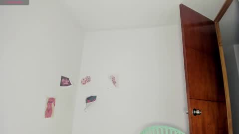 Maya online show from 09-15-25, 02:33