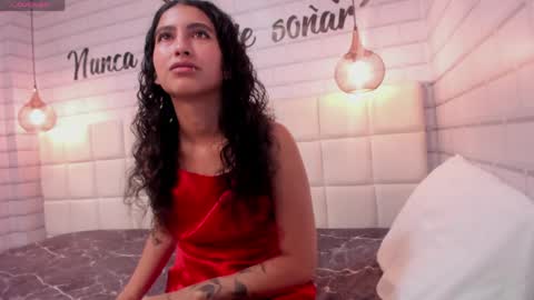 Snapshot of maya_jonnes chatting on 05-23-26, 02:28 MAY online show from 05-23-26, 02:28