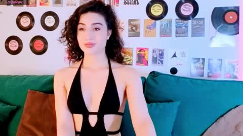 Snapshot of maya_rogerss chatting on 05-14-26, 03:08 Maya online show from 05-14-26, 03:08