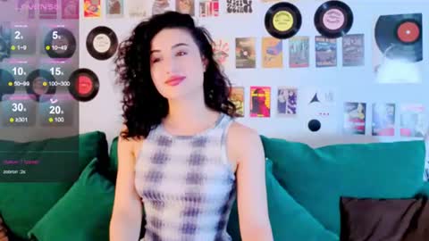 Snapshot of maya_rogerss chatting on 06-14-26, 02:52 Maya online show from 06-14-26, 02:52