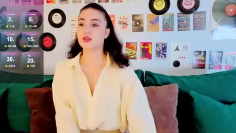 Snapshot of maya_rogerss chatting on 06-16-26, 02:41 Maya online show from 06-16-26, 02:41