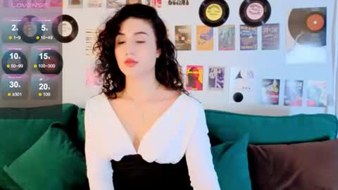 Snapshot of maya_rogerss chatting on 06-23-26, 03:10 Maya online show from 06-23-26, 03:10