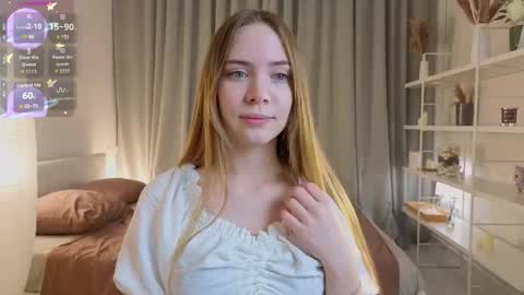 Snapshot of mayagreet chatting on 11-17-25, 09:09 My name is Kara online show from 11-17-25, 09:09