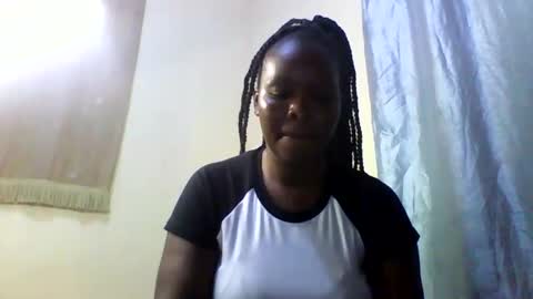 Snapshot of mayah_sexy chatting on 12-17-24, 04:53 mayah_sexy online show from 12-17-24, 04:53
