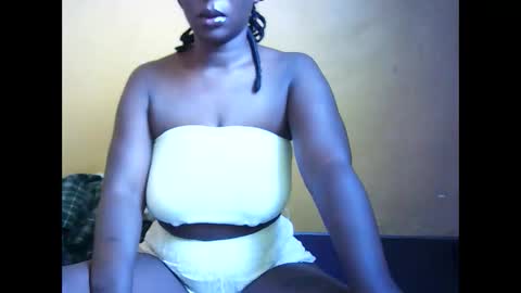 Snapshot of mayah_sexy chatting on 03-06-26, 05:37 mayah_sexy online show from 03-06-26, 05:37