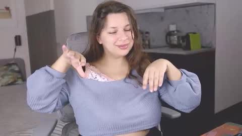 Snapshot of mayaik chatting on 11-22-25, 10:09 mayaik online show from 11-22-25, 10:09