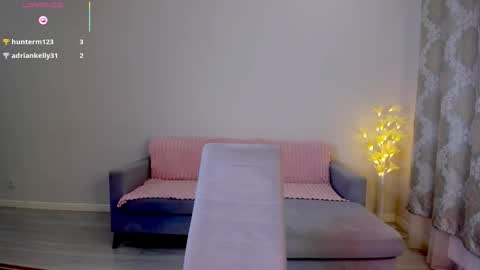 Snapshot of mayamei chatting on 02-14-26, 02:03 Mia online show from 02-14-26, 02:03