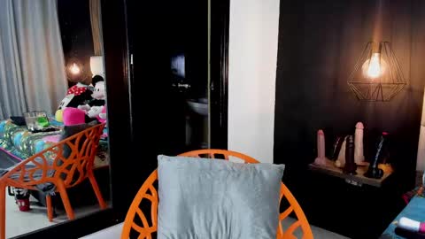 Nicolle Ruselle   Hello my lovely  schedule for great fun from  630 am and end 800 pm Colombian time I wait for you online show from 02-12-25, 04:44