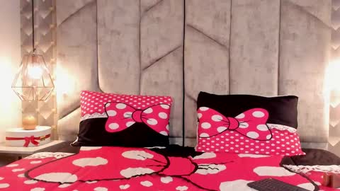 Nicolle Ruselle   Hello my lovely  schedule for great fun from  630 am and end 800 pm Colombian time I wait for you online show from 10-11-25, 01:16