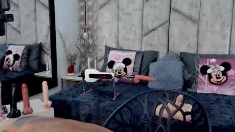 Nicolle Ruselle   Hello my lovely  schedule for great fun from  630 am and end 800 pm Colombian time I wait for you online show from 11-18-25, 11:14