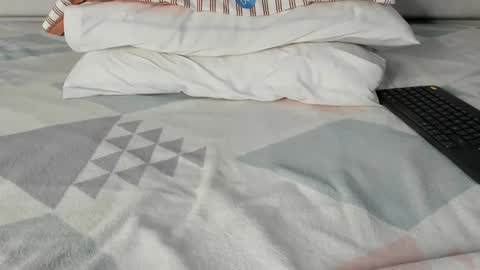 Snapshot of maybelline_666 chatting on 03-10-25, 03:41 Maybelline69 online show from 03-10-25, 03:41