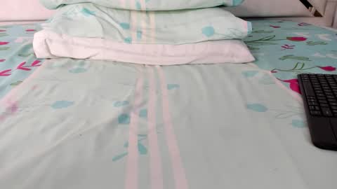 Snapshot of maybelline_666 chatting on 10-05-25, 07:01 Maybelline69 online show from 10-05-25, 07:01