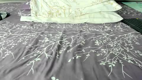 Snapshot of maybelline_666 chatting on 10-28-25, 09:17 Maybelline69 online show from 10-28-25, 09:17