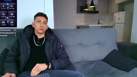 Snapshot of maykol_victoria chatting on 02-10-25, 10:09 Maykol victoria1624 online show from 02-10-25, 10:09