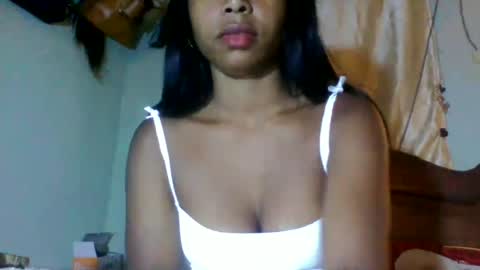 Snapshot of mayolu586 chatting on 06-22-26, 10:56 Maya online show from 06-22-26, 10:56
