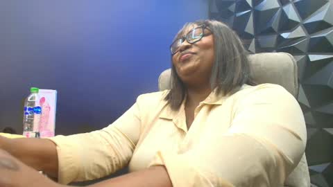 May online show from 04-11-26, 07:45